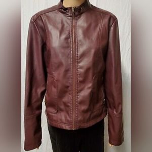 ⭐ Never worn faux leather ox blood jacket size - L